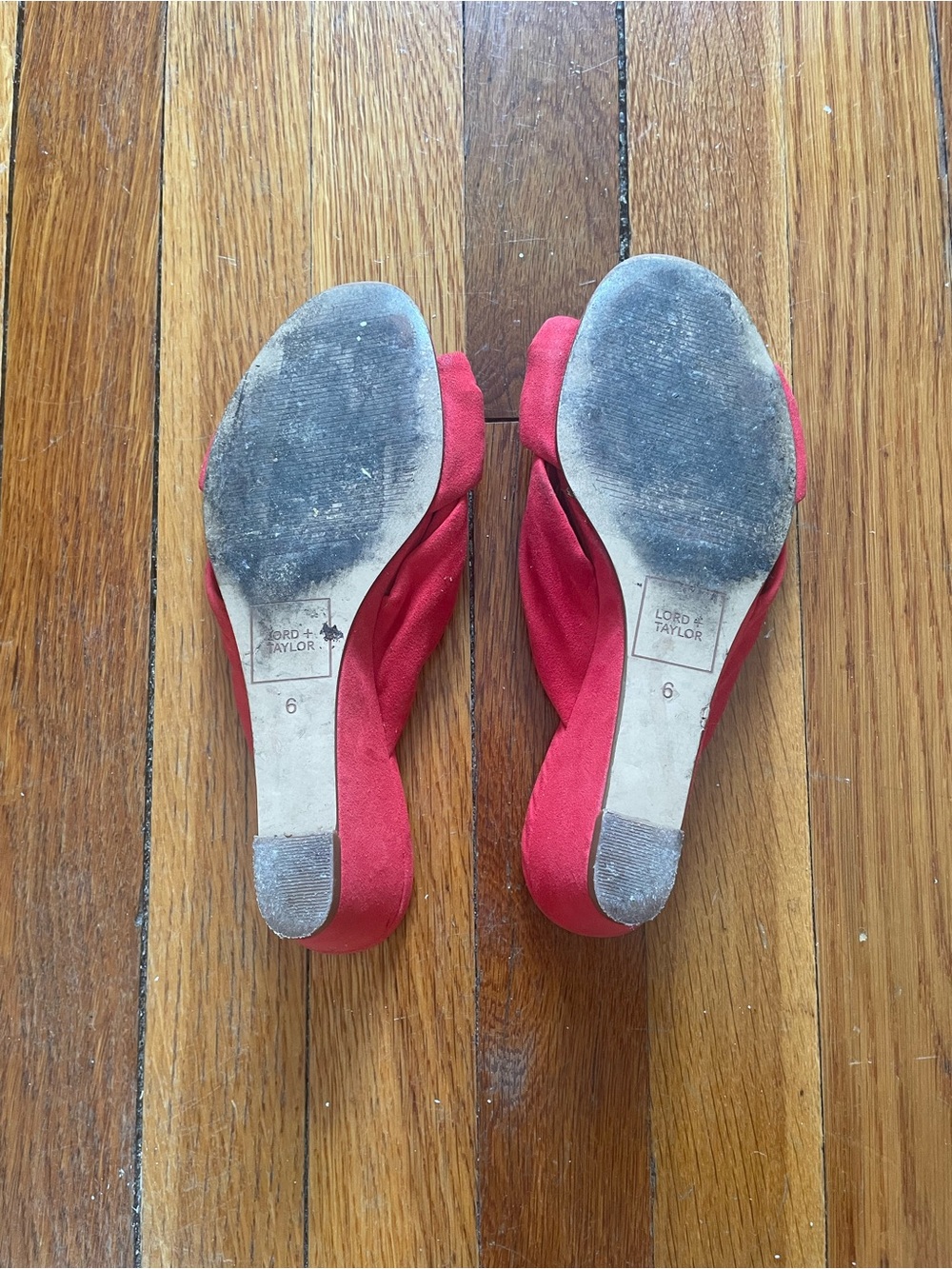 Lord & Taylor Coral-Red Knot Slide Mules - Picture 4 of 4